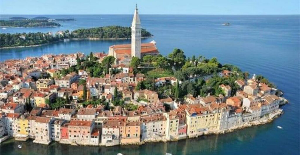 15 Most Romantic Small Towns in Europe for a Dreamy Couple’s Getaway