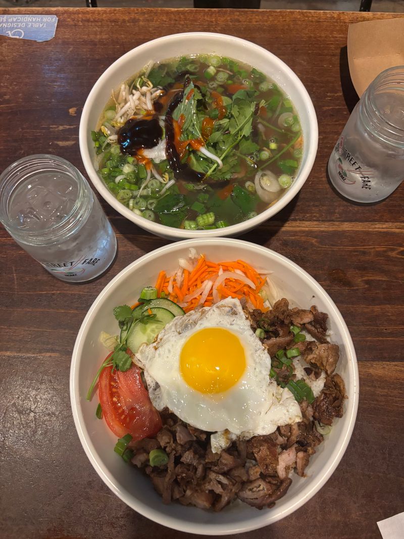 Viet-Nomz — Winter Park / Orlando