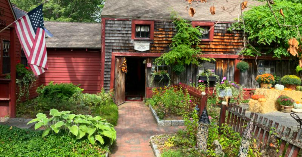 15 New Hampshire Restaurants That Keep Families Coming Back