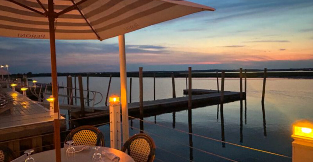 15 Ohio Restaurants Right on the Water That Are Weekend Zoo Zones
