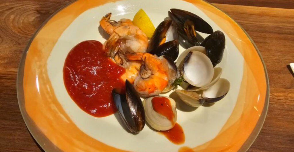 15 Seafood Buffets In and Near Scottsdale Serving Fresh Catch Daily