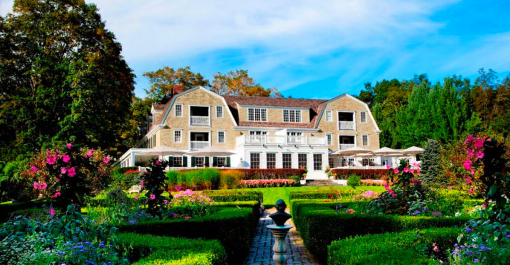 15 Unique New England Getaways Locals Are Booking Before Everyone Else