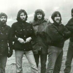 18 Slow Dance Classics from the ’70s That Made Prom Unforgettable