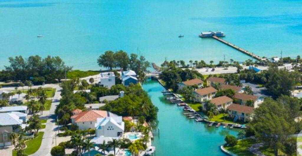 Airbnb Reveals U.S. Winter Destinations Trending for 2025/26