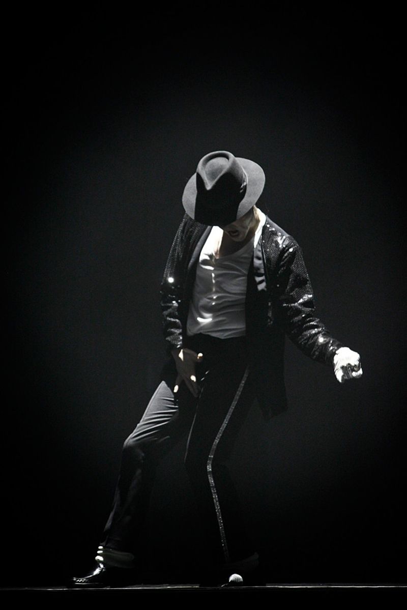7. Billie Jean - Michael Jackson (1982)
