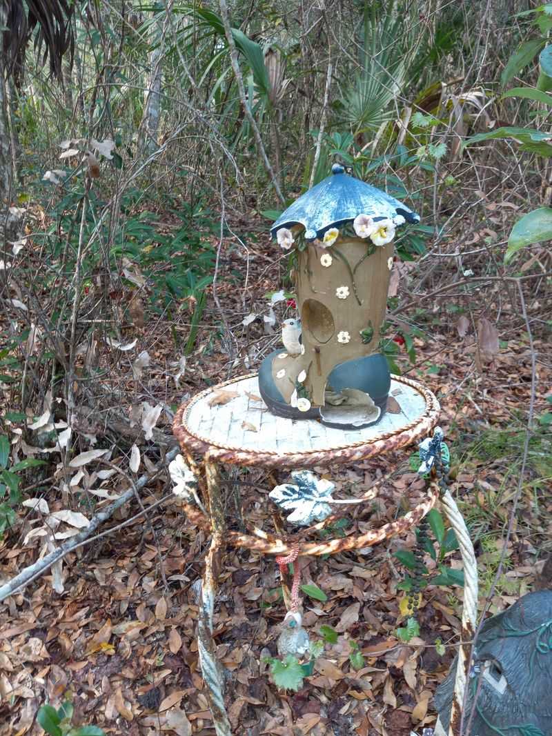 Trinkets and Memorials Add Heart