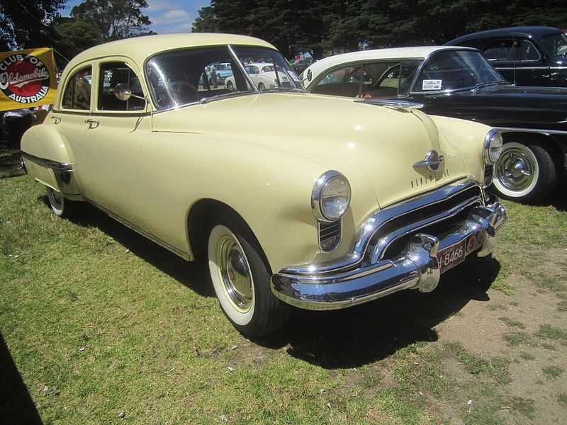 Oldsmobile 88 Rocket 88 (1949)