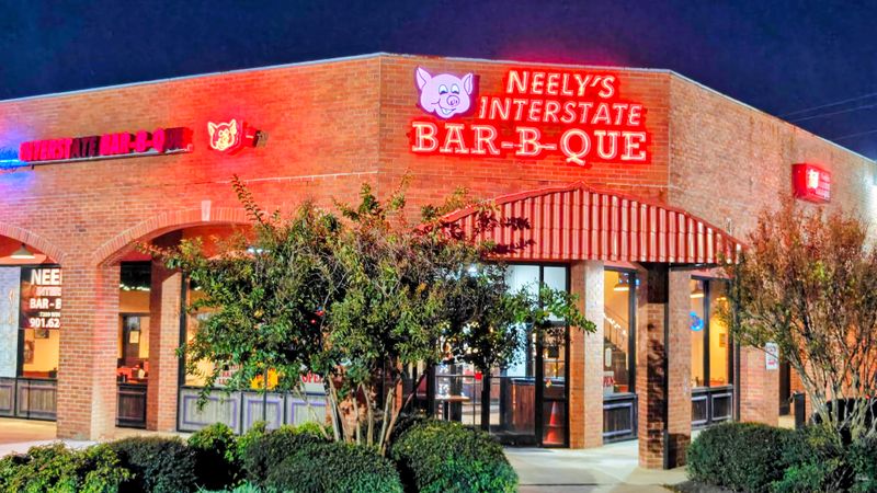 Neely's/Interstate Barbecue (Winchester Rd / I-55 area)