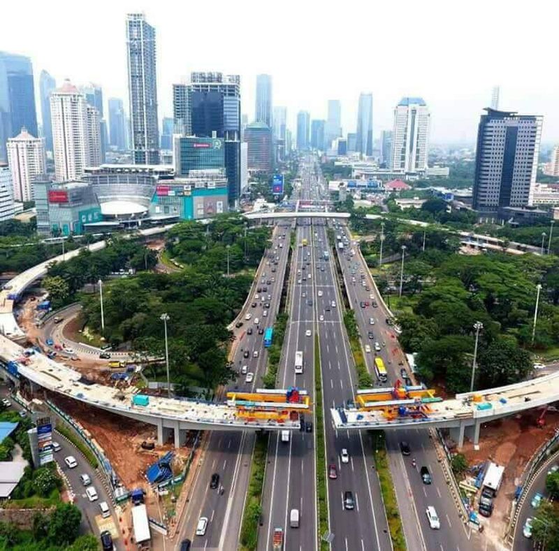 Economic Gravity and Logistics