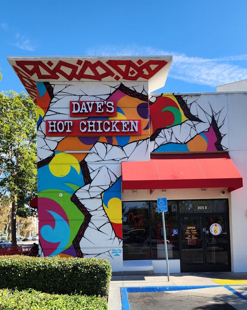 Dave's Hot Chicken (Convoy-Kearny Mesa)