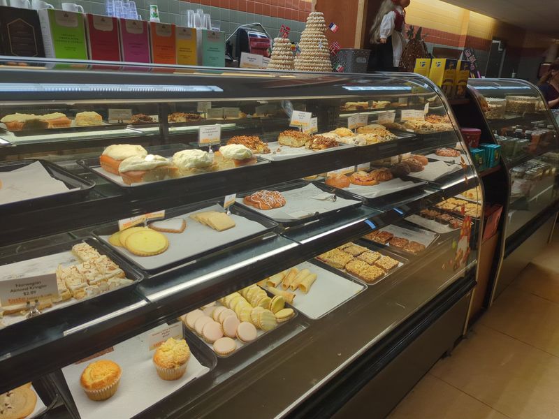 Karelian Piirakka With Egg Butter