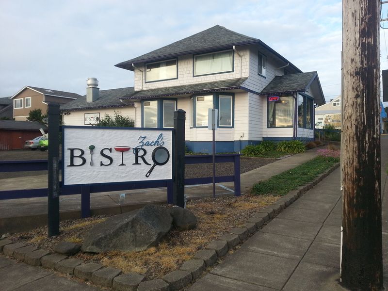 Zach’s Bistro – Newport