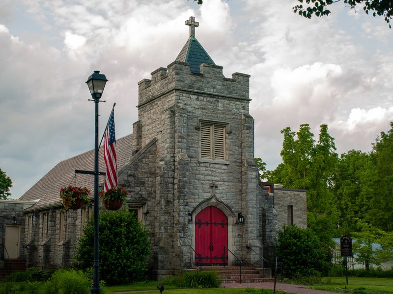 Sinking Spring Cemetery Walk