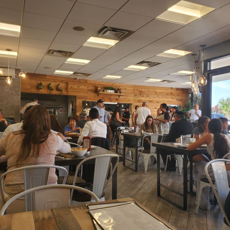 Tel Aviv Fish Grill (Tarzana)