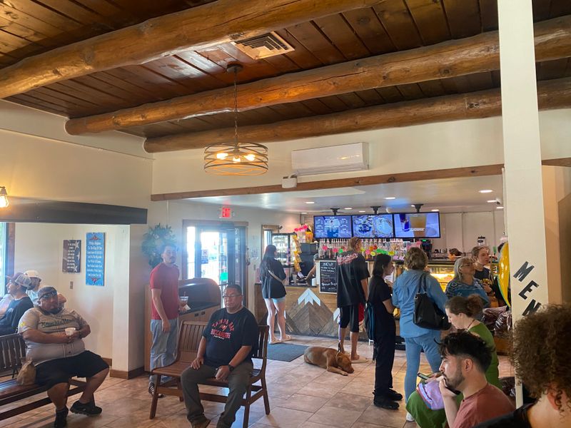 Crowds, Parking, And Timing Tips