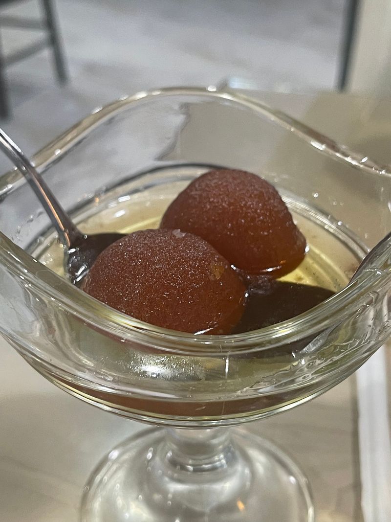 Dessert Moment: Gulab Jamun Glow
