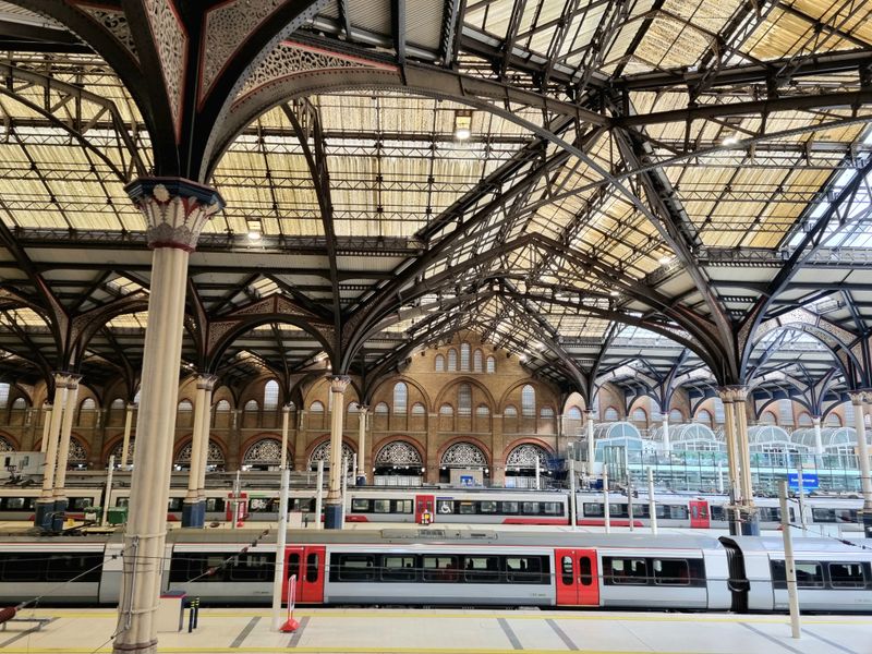 London, UK — Connected Streets & Transit Everywhere