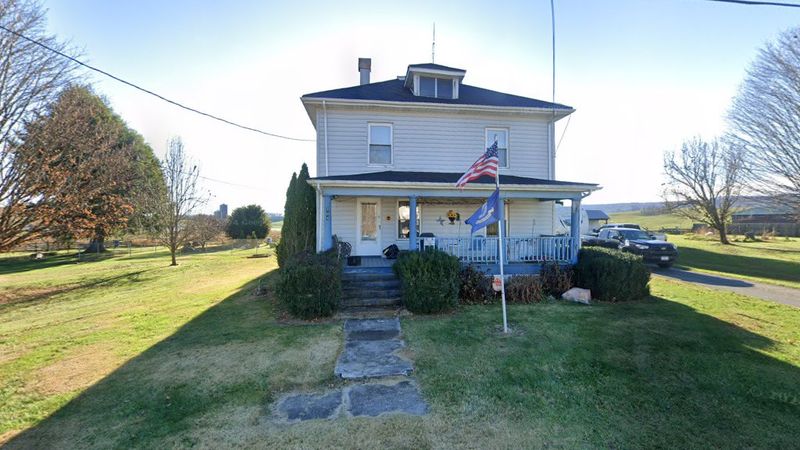 Sandy’s Cakes WV – Hillsboro