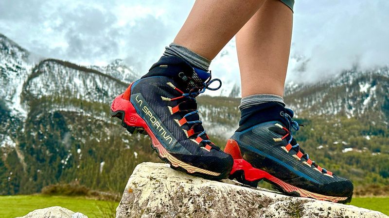 La Sportiva Aequilibrium Trek GTX