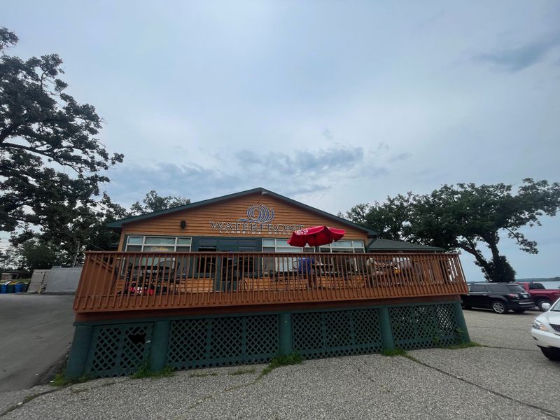 Waterfront Lakeside Grille – South Haven