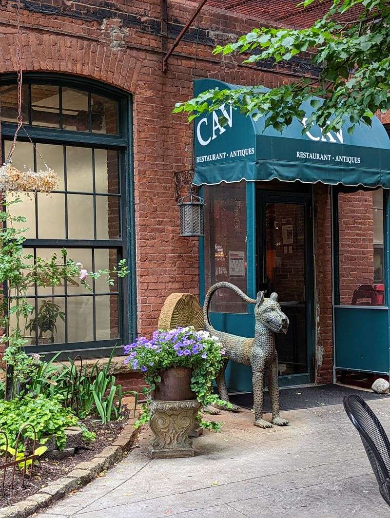 CAV Restaurant – Providence