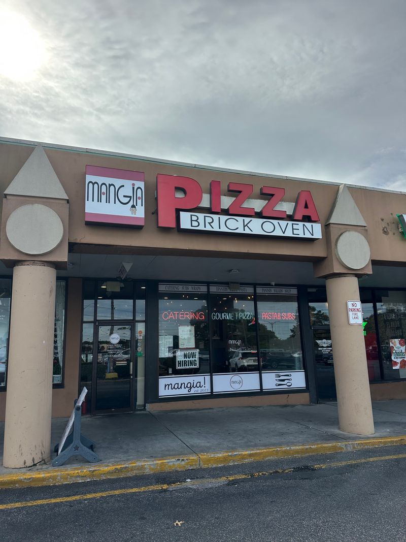 Mangia Brick Oven Pizza, Toms River