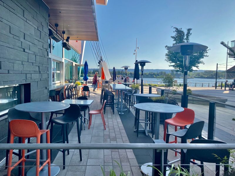 WildFin American Grill (Vancouver – Columbia River Waterfront)