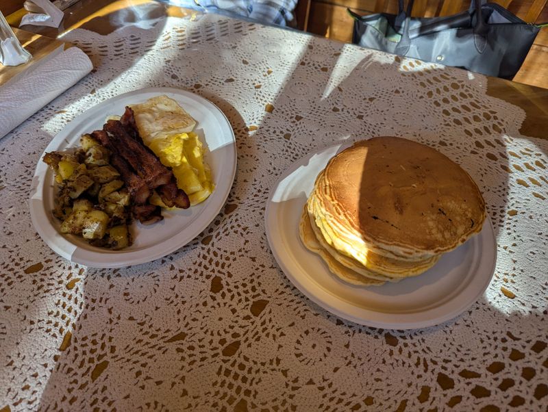 Heritage Farm Pancake House - Sanbornton