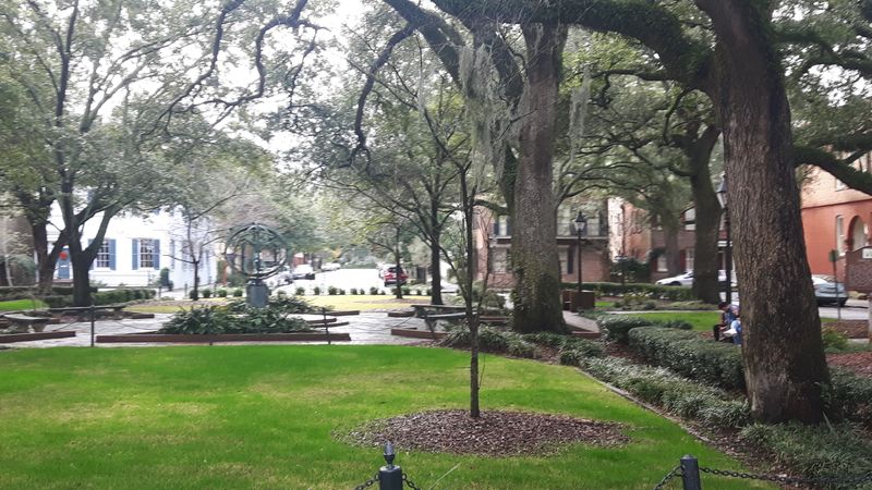 Savannah, Georgia — Historic Squares & Southern Culture
