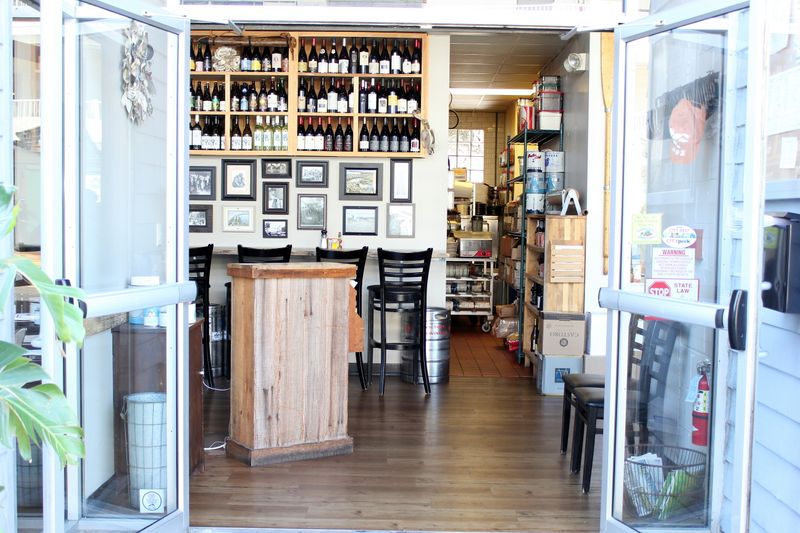 Henlopen City Oyster House (Rehoboth Beach)