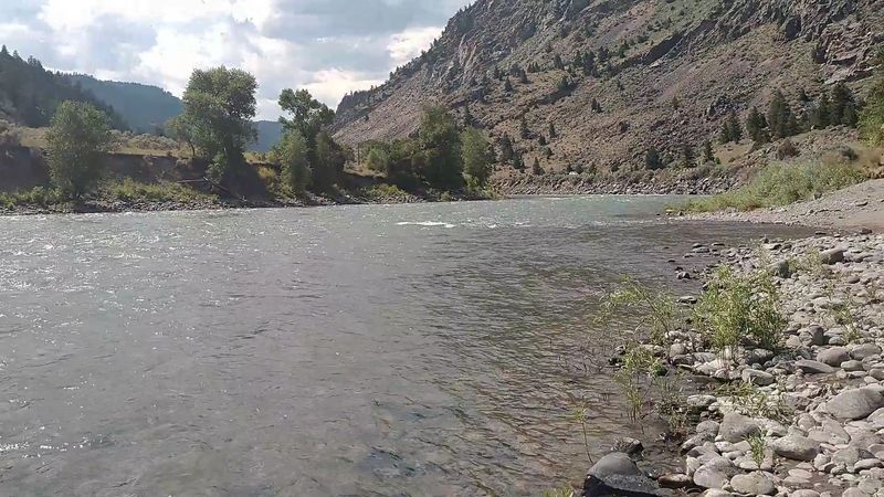 Riverside Pullouts and Access Points