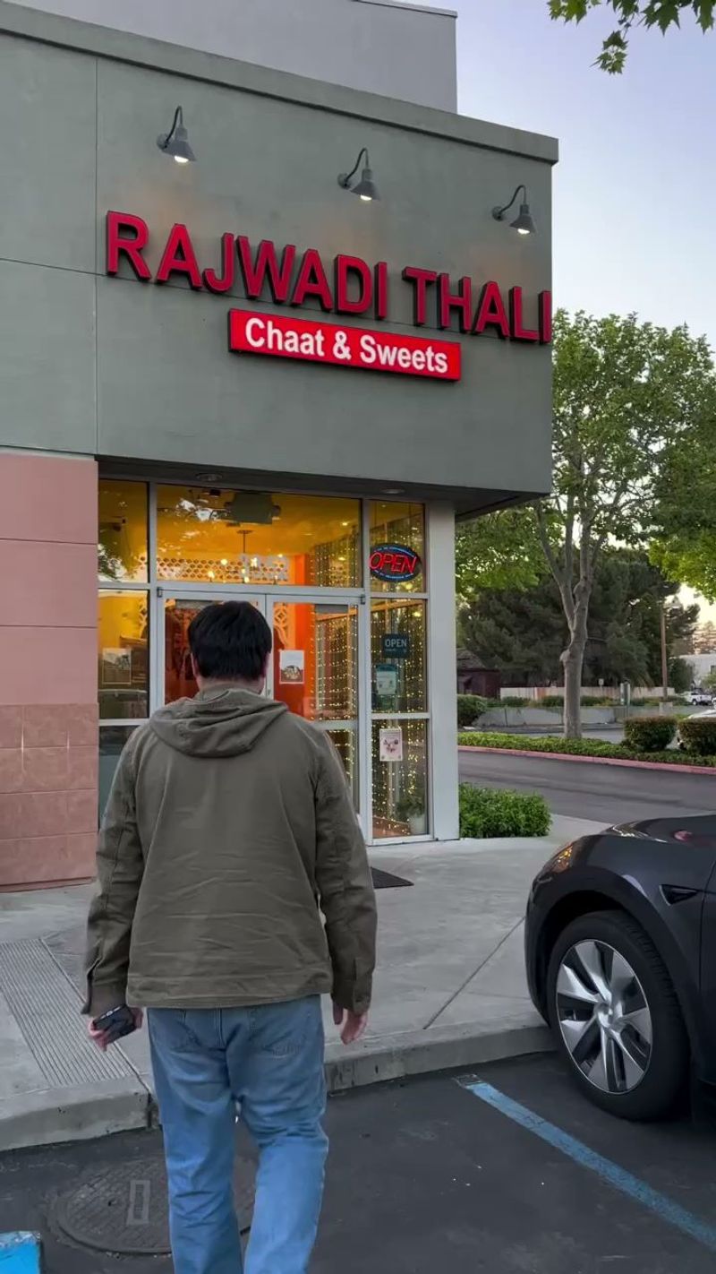 Rajwadi Thali Chaat & Sweets (Gujarati thali)