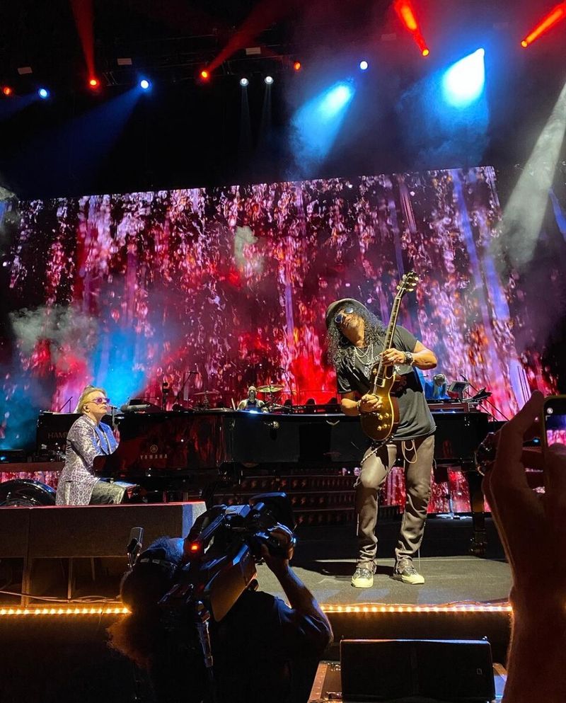 November Rain – Guns N’ Roses