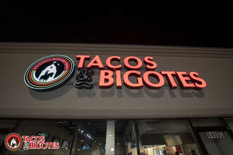 Tacos El Bigotes (Houston)