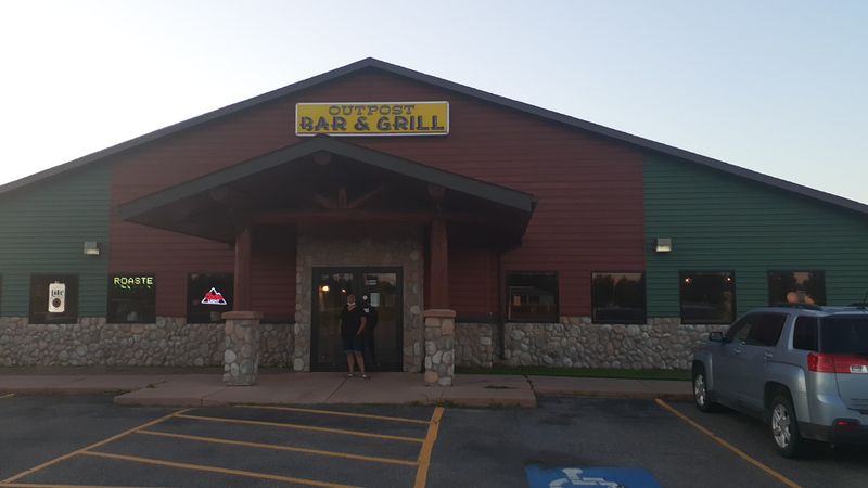 Outpost Bar & Grill – Deer River