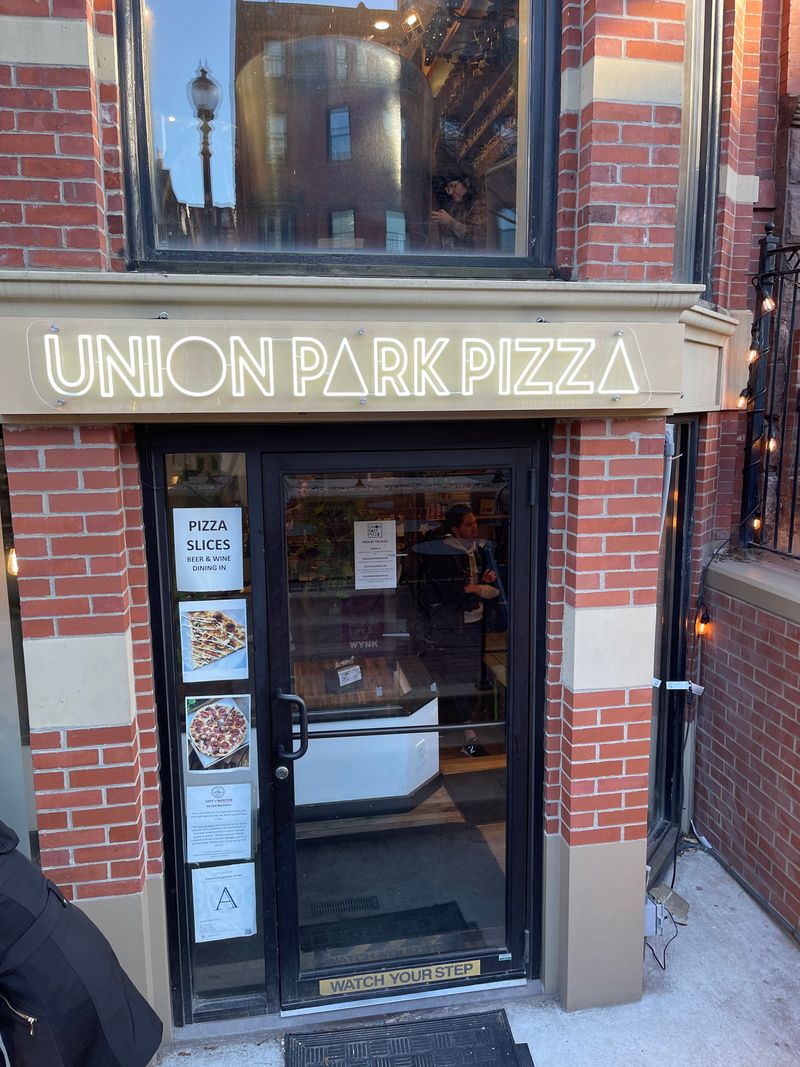 Union Park Pizza – Newbury Street Neighborhood Favorite