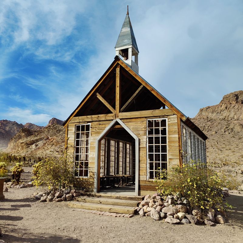 Nelson Ghost Town & Techatticup Mine