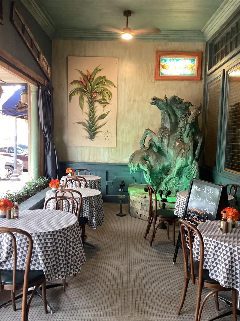 Patio Lunch In Downtown Prattville