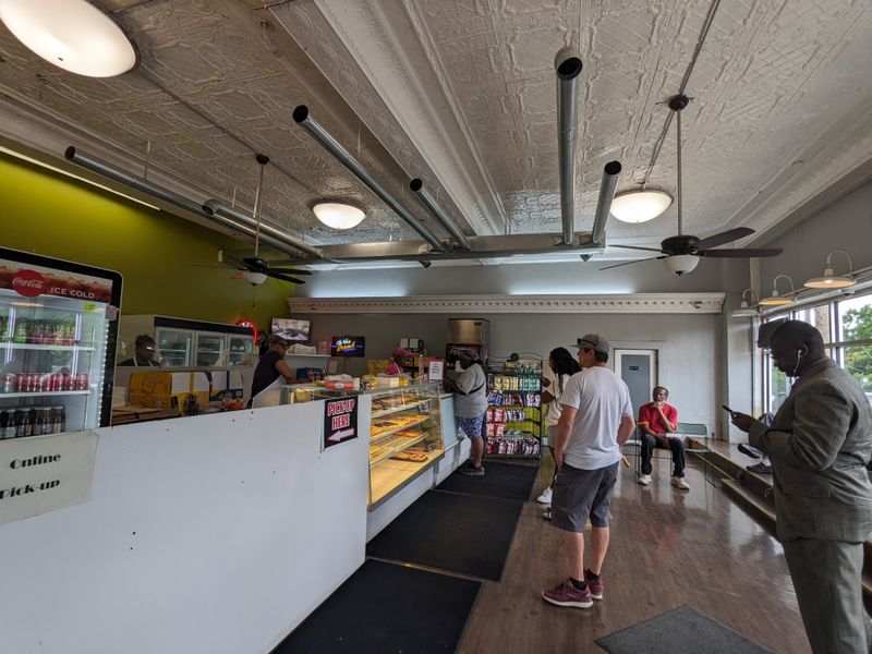 Friendly Counter, Old School Charm