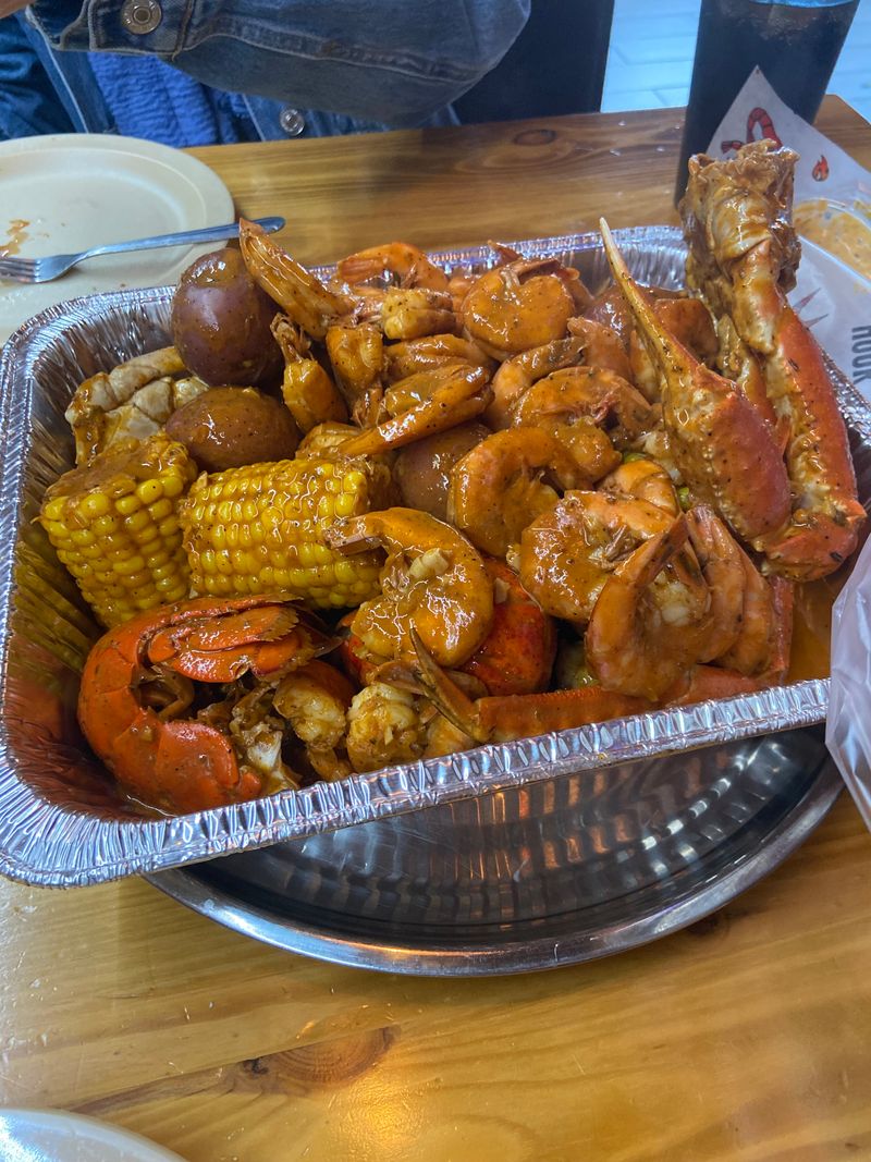 Hook Reel Style House Sauce