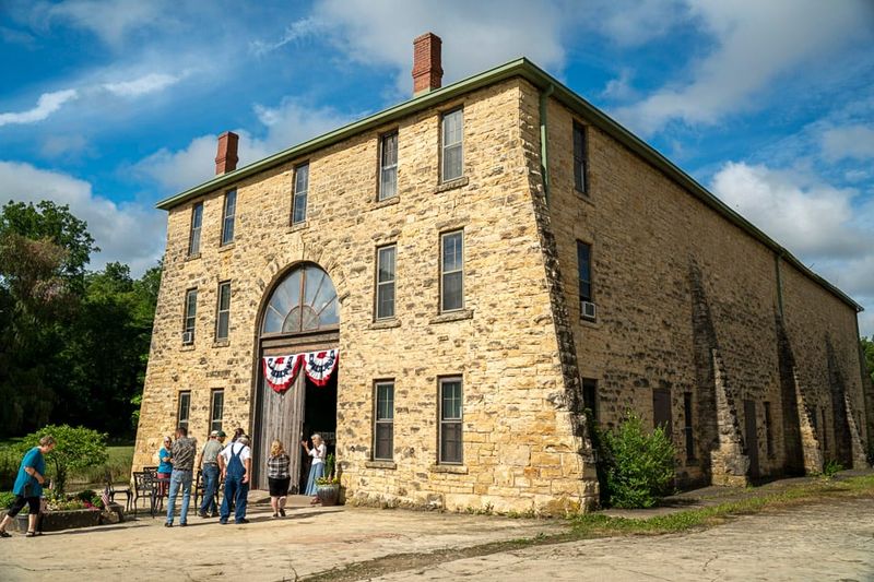Stone That Built Distant Cities