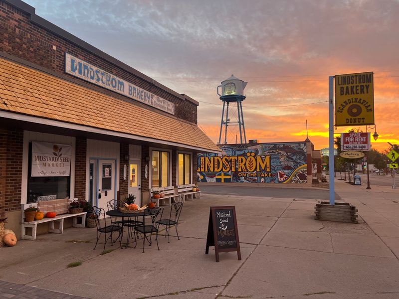 Lindström Bakery – Lindstrom