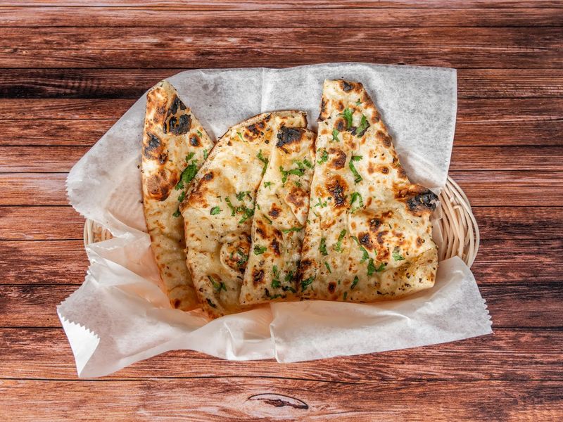 Garlic Naan: The Essential Sidekick