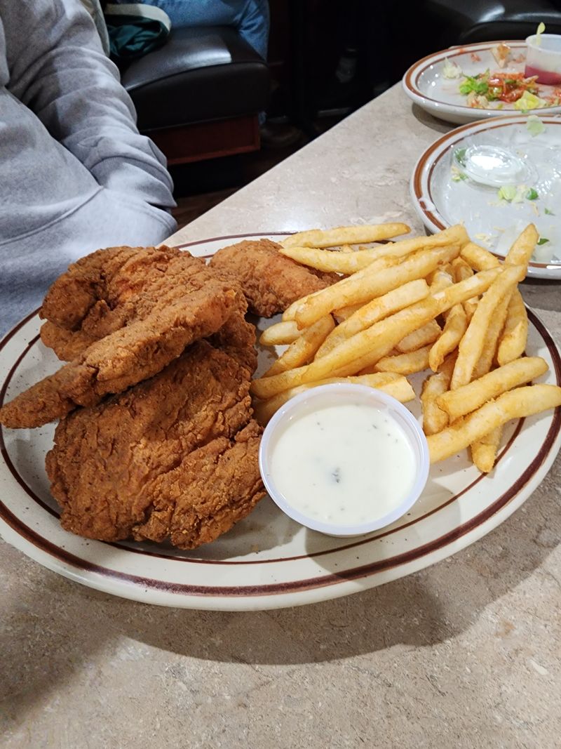 Country-Fried Steak With Creamy Gravy