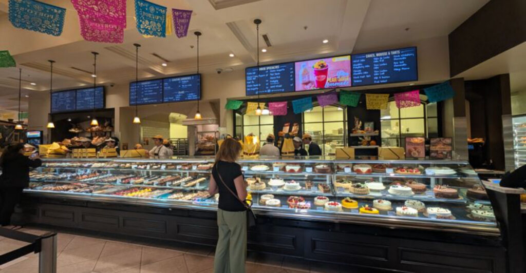 California Bakery Serving Mouthwatering Cheese Rolls Locals Line Up Around the Block For
