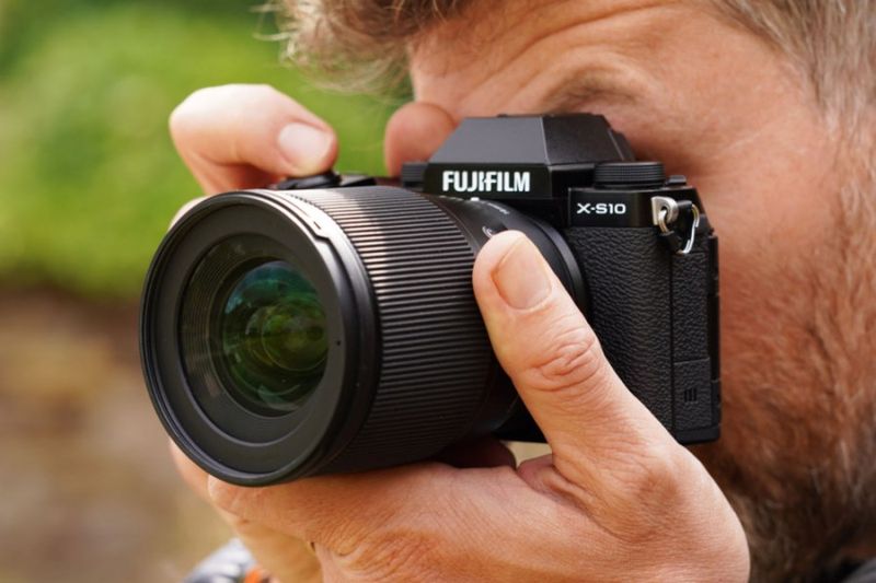 Sigma 16mm f/1.4 DC DN Contemporary (Sony E / Fujifilm X / Canon RF-S / L-Mount)