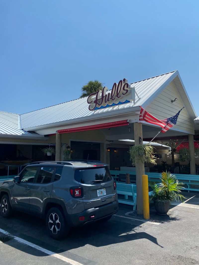 Hull's Seafood Market & Restaurant (Ormond Beach)