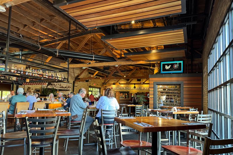 Happy Hour At The Freight House