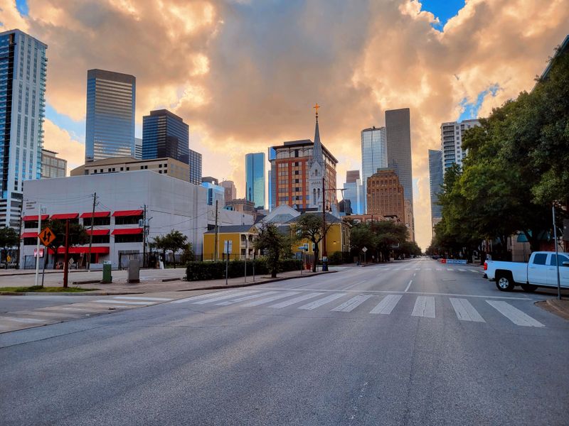 Houston, Texas: Extreme rain + rapid growth in floodplains