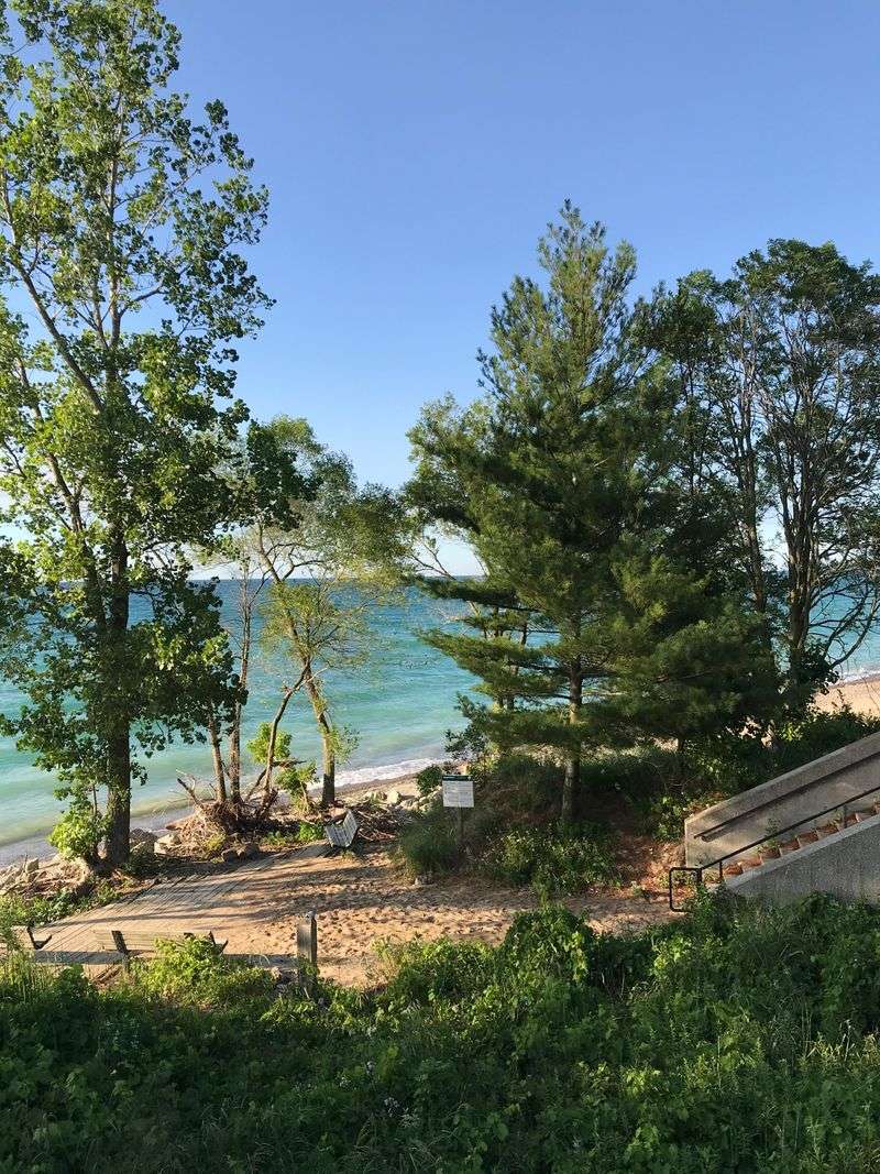 Beverly Shores, Indiana: Beach walks and Century of Progress homes